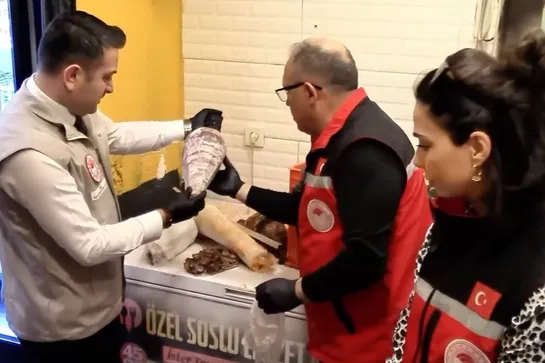 YALOVA’DA GIDA DENETİMİNDE 78 KİLO ET İMHA EDİLDİ!