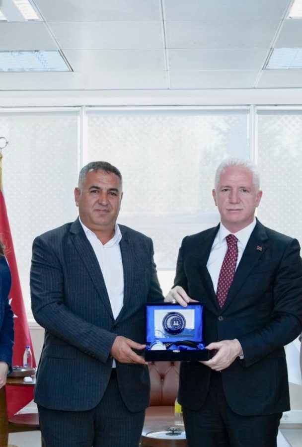 CHP’Lİ MECLİS ÜYESİ AYDIN’DAN, İSTANBUL VALİSİ GÜL’E ZİYARET 3 CHP’Lİ MECLİS ÜYESİ AYDIN’DAN, İSTANBUL VALİSİ GÜL’E ZİYARET