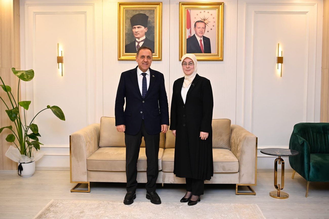 VEKİL MELİHA AKYOL’DAN YALOVA VALİSİ USTA’YA ZİYARET 2 VEKİL MELİHA AKYOL’DAN YALOVA VALİSİ USTA’YA ZİYARET