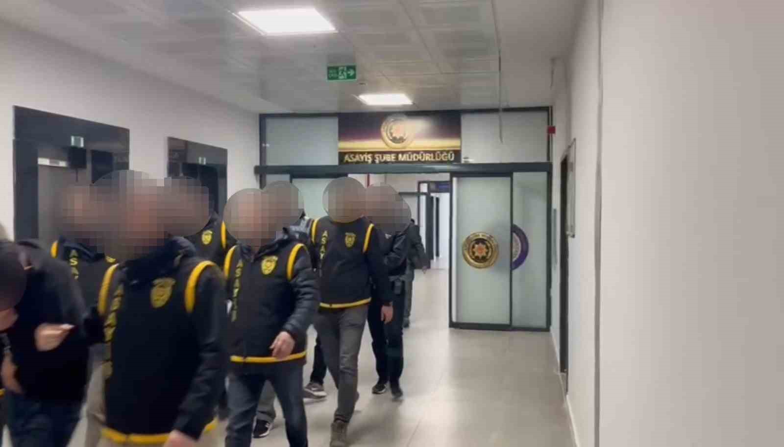 YALOVA’DA KUYUMCU SOYAN 4 ŞÜPHELİ TUTUKLANDI!