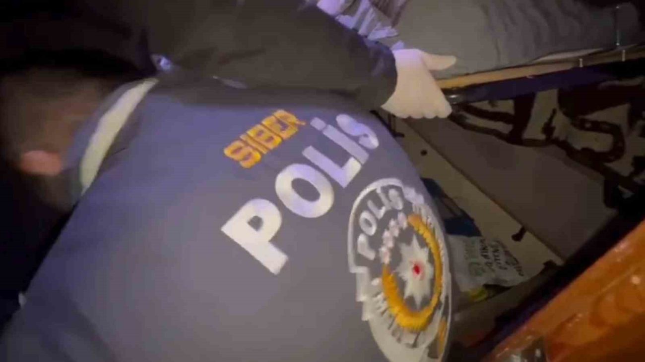 YALOVA MERKEZLİ 6 İLDE DOLANDIRICILIK OPERASYONU: 3,8 MİLYON LİRALIK VURGUNDA 5 TUTUKLAMA