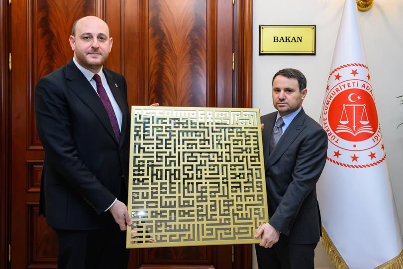 BÜYÜKGÜMÜŞ'TEN BAKANLARA ZİYARET