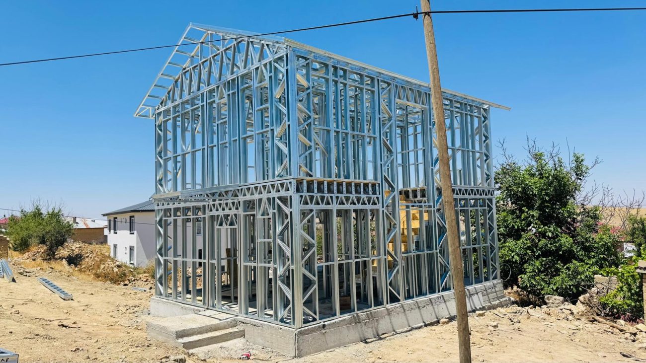 AŞANLAR ÇELİK YAPI'DAN İHRACAT HAMLESİ.. DÖRT ÜLKEYE TOPLU KONUT!