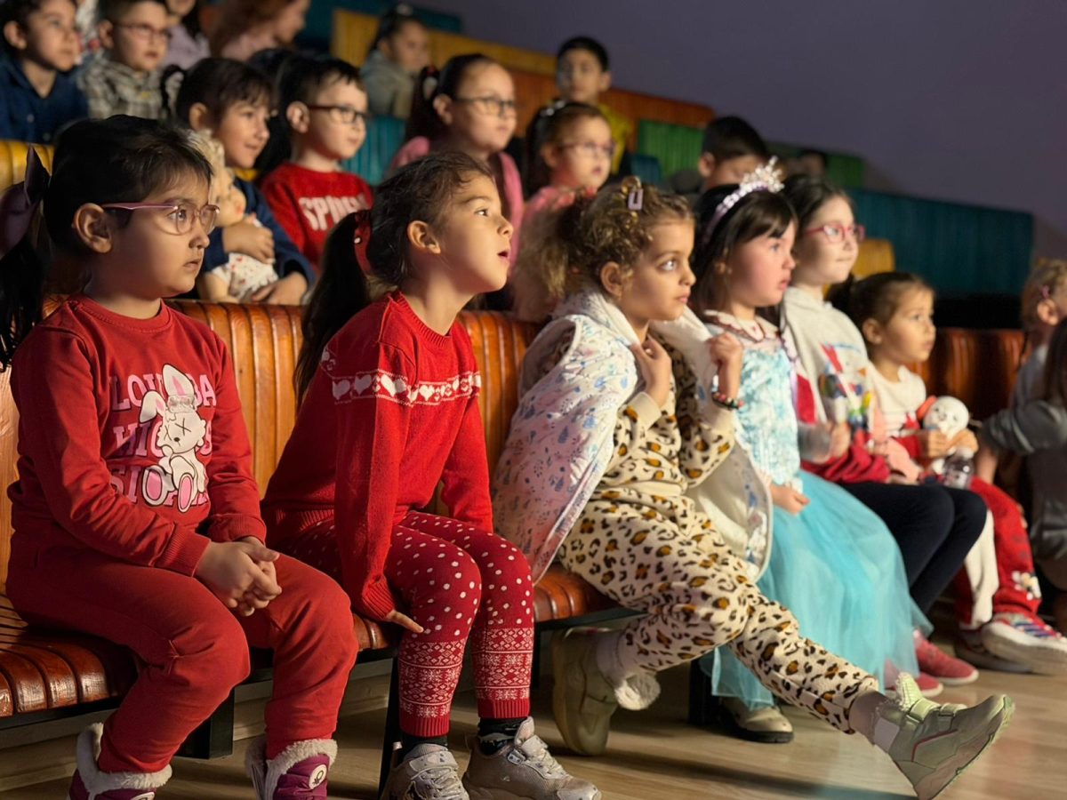 KARAGÖZ İLE HACİVAT MİNİKLERLE BULUŞTU 2 KARAGÖZ İLE HACİVAT MİNİKLERLE BULUŞTU