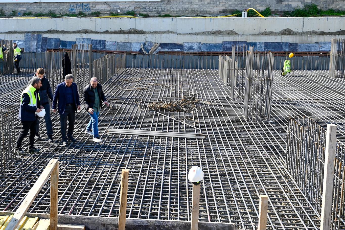 VALİLİK YENİ HİZMET BİNASINDA ÇALIŞMALAR HIZ KESMİYOR