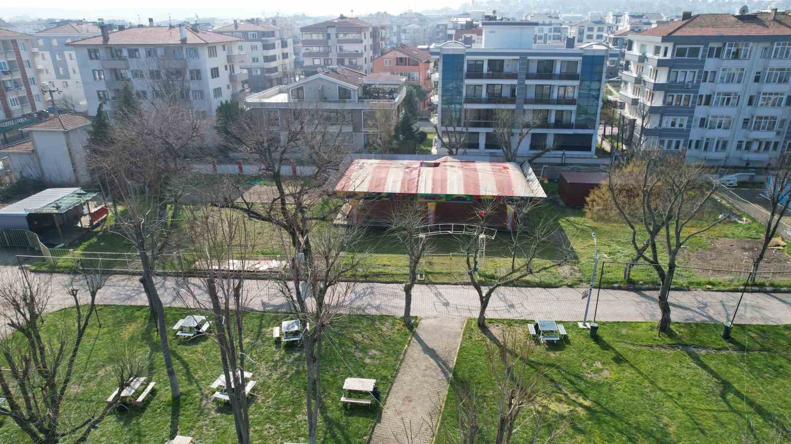 ÇİFTLİKKÖY’DE “ALTINLI İŞGALİYE” İDDİASI: LUNAPARK İŞLETMECİSİ BELEDİYE HAKKINDA SUÇ DUYURUSUNDA BULUNDU