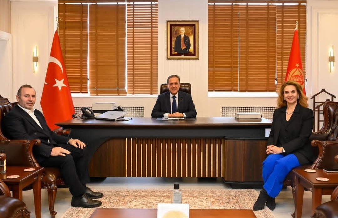 TUTUK AİLESİ'NDEN, VALİ USTA'YA HAYIRLI OLSUN ZİYARETİ 2 TUTUK AİLESİ'NDEN, VALİ USTA'YA HAYIRLI OLSUN ZİYARETİ