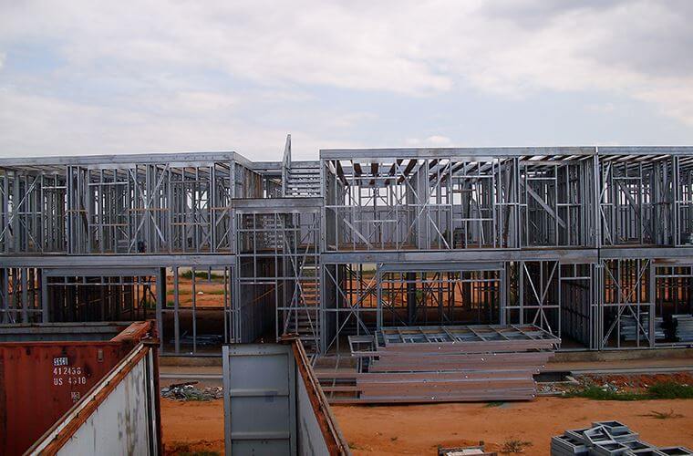 DEPREME KARŞI GÜVENLİ YAŞAM ARAYIŞI: YALOVA’DA ÇELİK KONTRÜKSİYON EVLERE İLGİ ARTTI