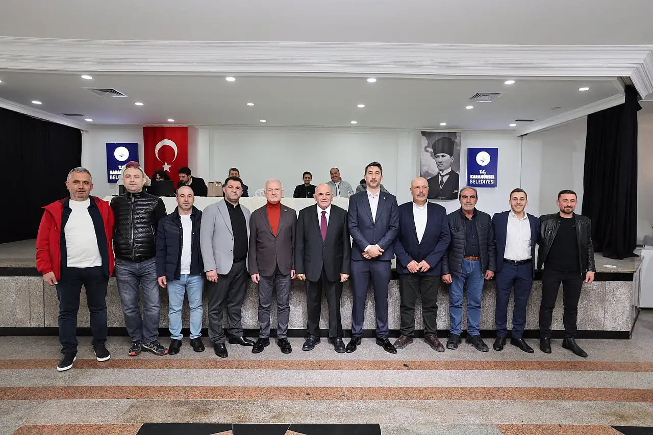 KARAMÜRSEL SEYYAR PAZARCILAR ODASI’NDA BAYRAK DEĞİŞİMİ: FATİH ÖZKAPLAN BAŞKAN SEÇİLDİ