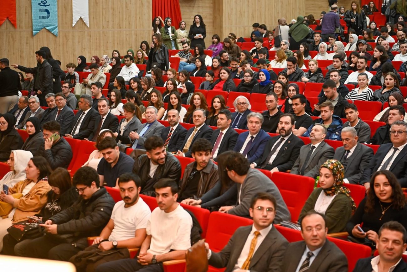 YALOVA ÜNİVERSİTESİNDE U-FEST HEYECANI