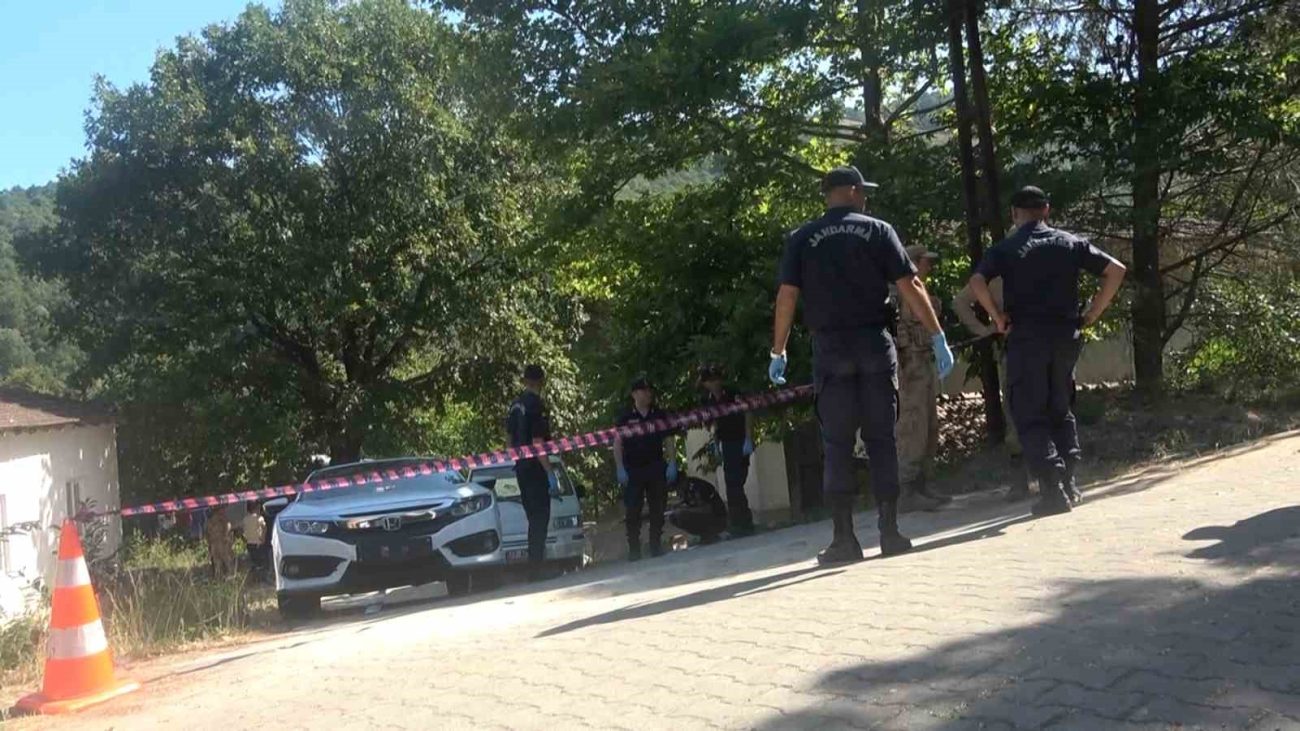 ESADİYE KÖYÜNDE KARDEŞİNİ ÖLDÜREN ZANLIYA AĞIRLAŞTIRILMIŞ MÜEBBET 2 ESADİYE KÖYÜNDE KARDEŞİNİ ÖLDÜREN ZANLIYA AĞIRLAŞTIRILMIŞ MÜEBBET