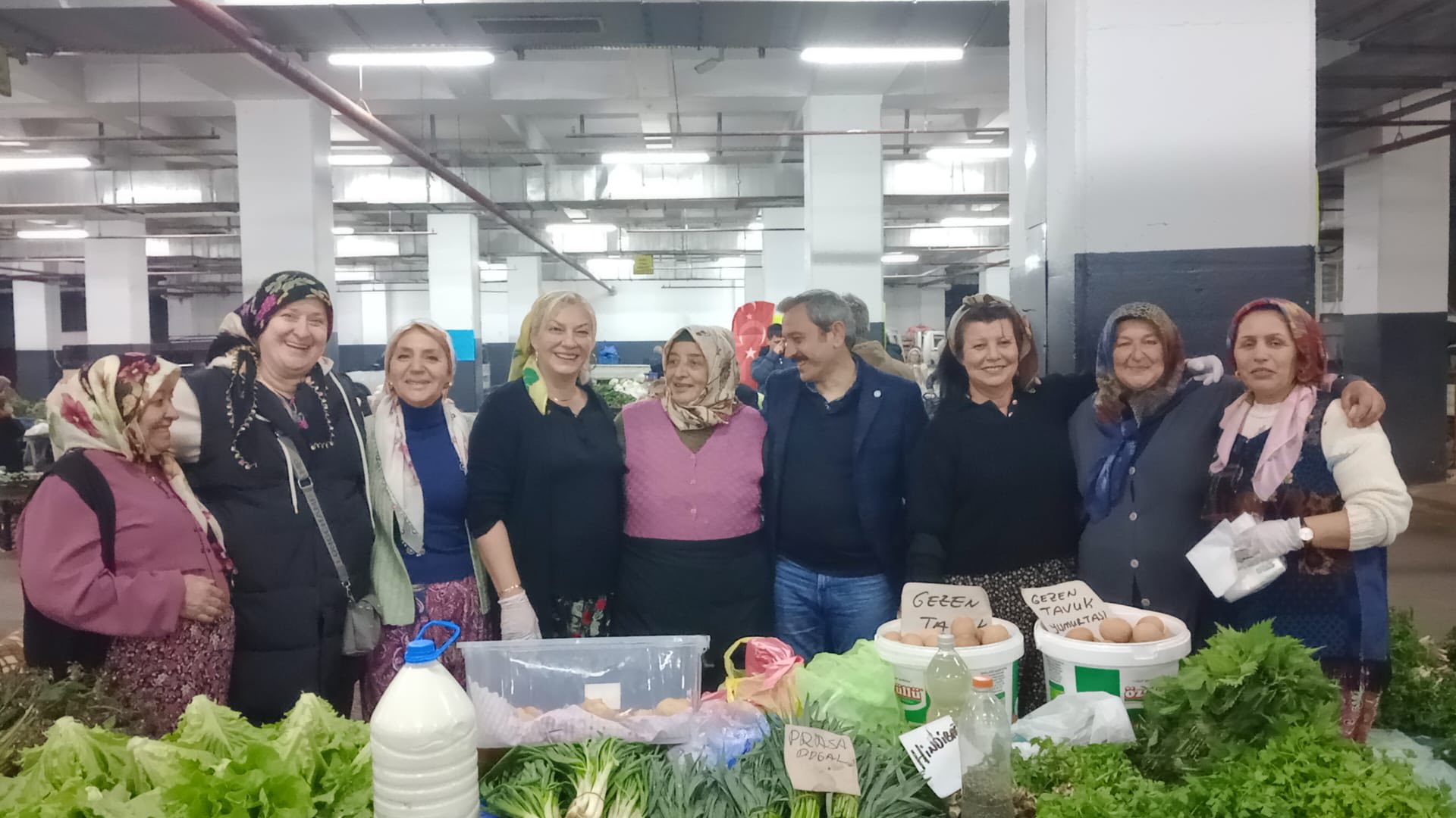 İYİ PARTİ’DEN PAZARDA “PİŞİ ŞENLİĞİ”