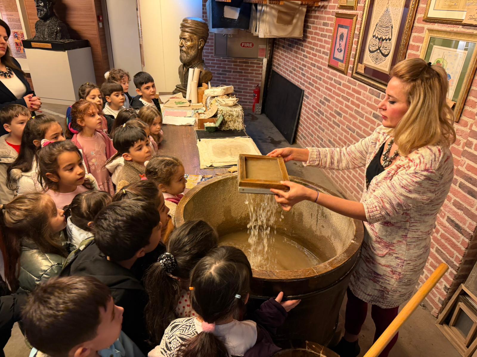 İBRAHİM MÜTEFERRİKA KAĞIT MÜZESİ 7’DEN 77’YE İLGİ ODAĞI