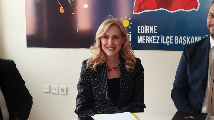 İYİ PARTİ GENEL BAŞKAN YARDIMCISI İPEK ÖZKAL SAYAN YALOVA’YA GELİYOR