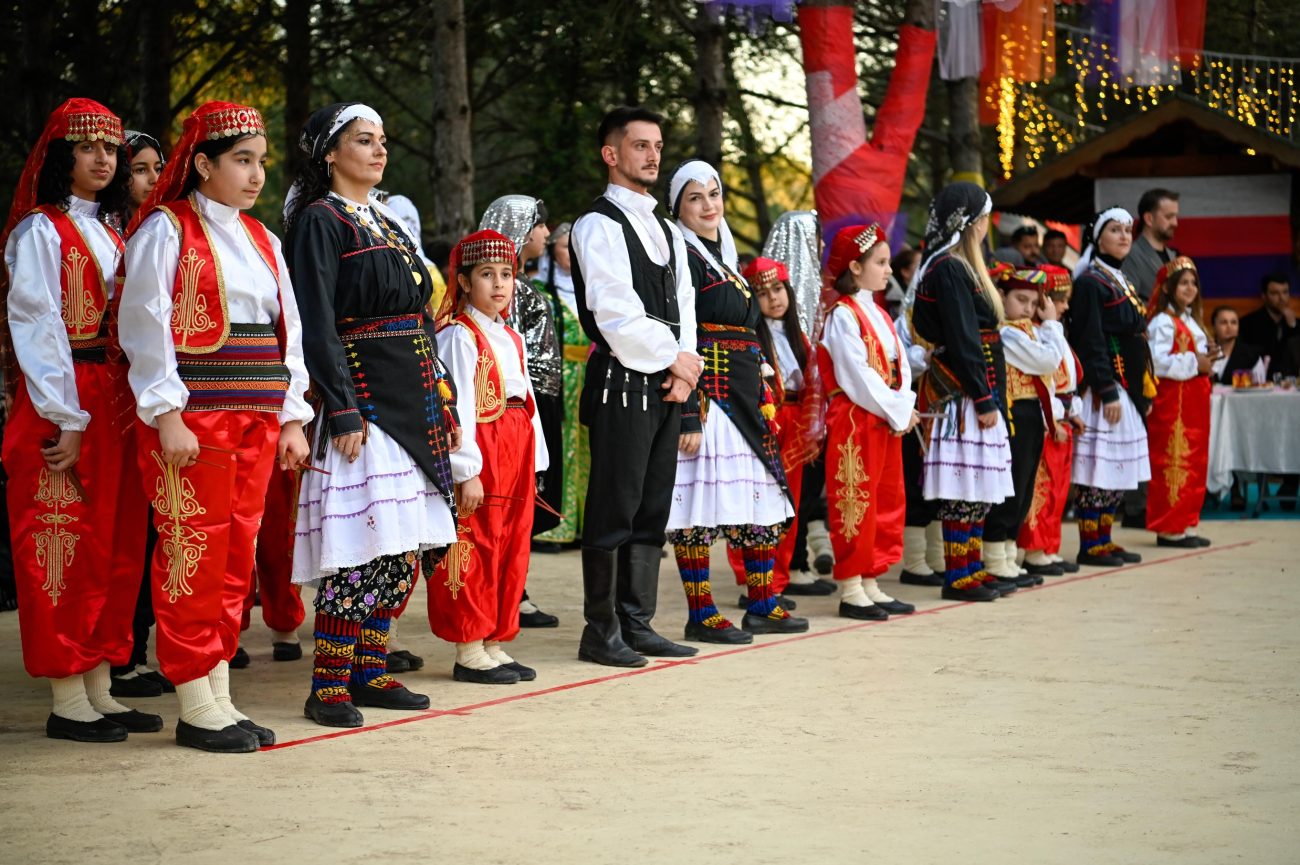 BAYRAKTEPE MESİRE ALANINDA ’HIDRELLEZ’ KUTLANDI