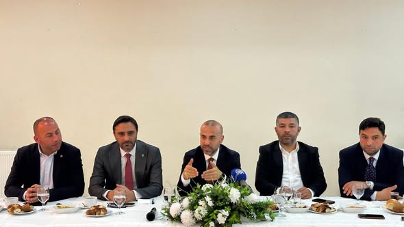 AK PARTİ’DEN CHP’Lİ BELEDİYELERE SERT ELEŞTİRİ:“YALOVA’DA AK PARTİ ESERLERİNİN MİRASI YAŞIYOR” 4 AK PARTİ’DEN CHP’Lİ BELEDİYELERE SERT ELEŞTİRİ:“YALOVA’DA AK PARTİ ESERLERİNİN MİRASI YAŞIYOR”