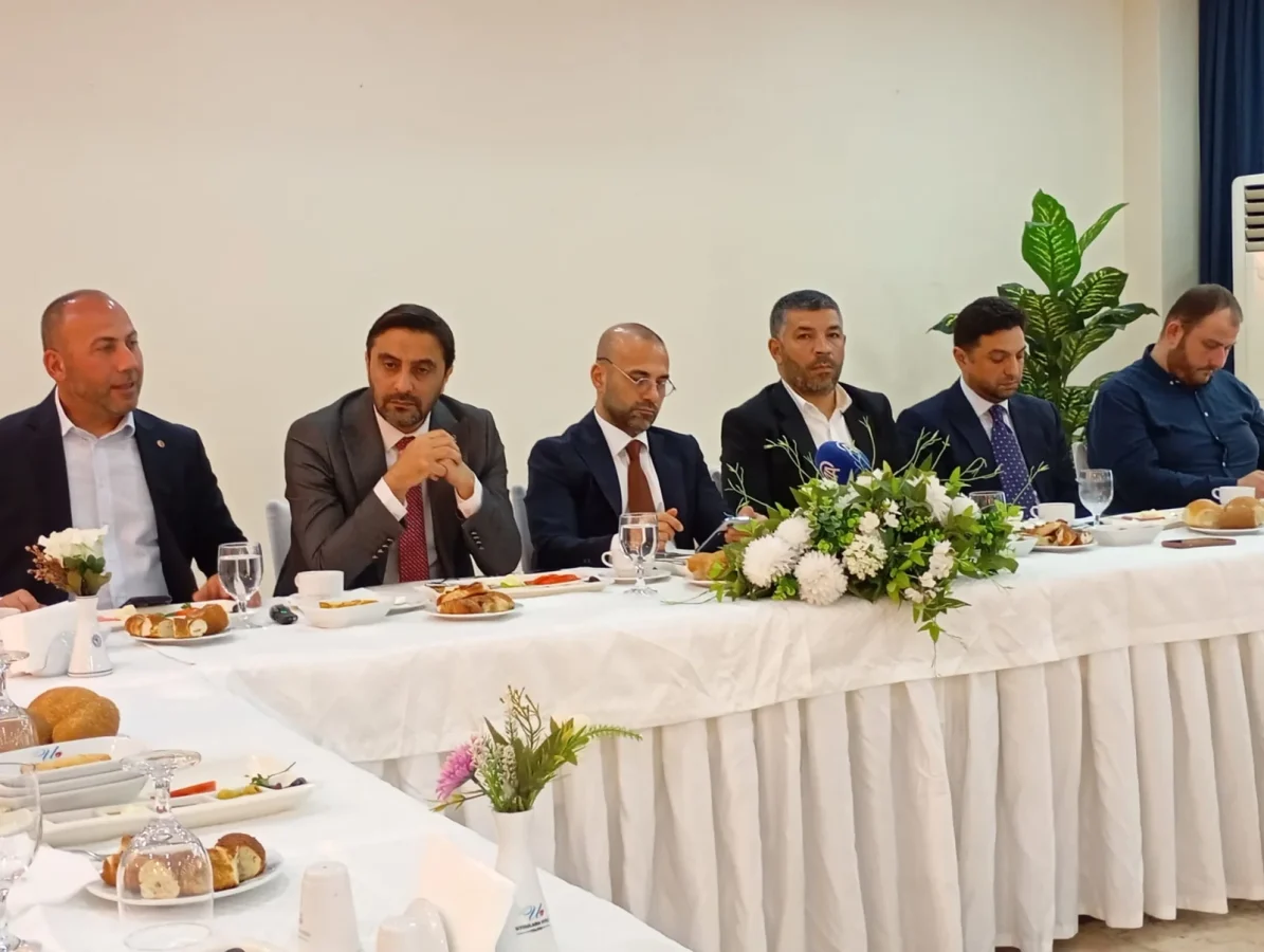 AK PARTİ’DEN CHP’Lİ BELEDİYELERE SERT ELEŞTİRİ:“YALOVA’DA AK PARTİ ESERLERİNİN MİRASI YAŞIYOR” 3 AK PARTİ’DEN CHP’Lİ BELEDİYELERE SERT ELEŞTİRİ:“YALOVA’DA AK PARTİ ESERLERİNİN MİRASI YAŞIYOR”