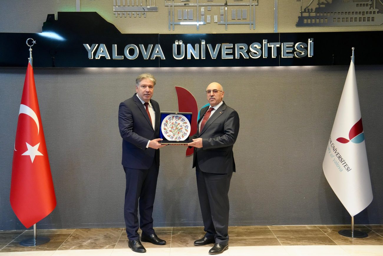 YÖK ÜYESİ PROF. DR. AK’TAN, YALOVA ÜNİVERSİTESİ’NE ZİYARET