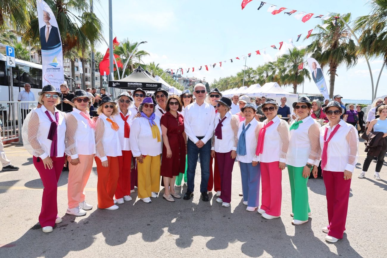 KARAMÜRSEL’DE FESTİVAL KORTEJ YÜRÜYÜŞÜYLE BAŞLADI