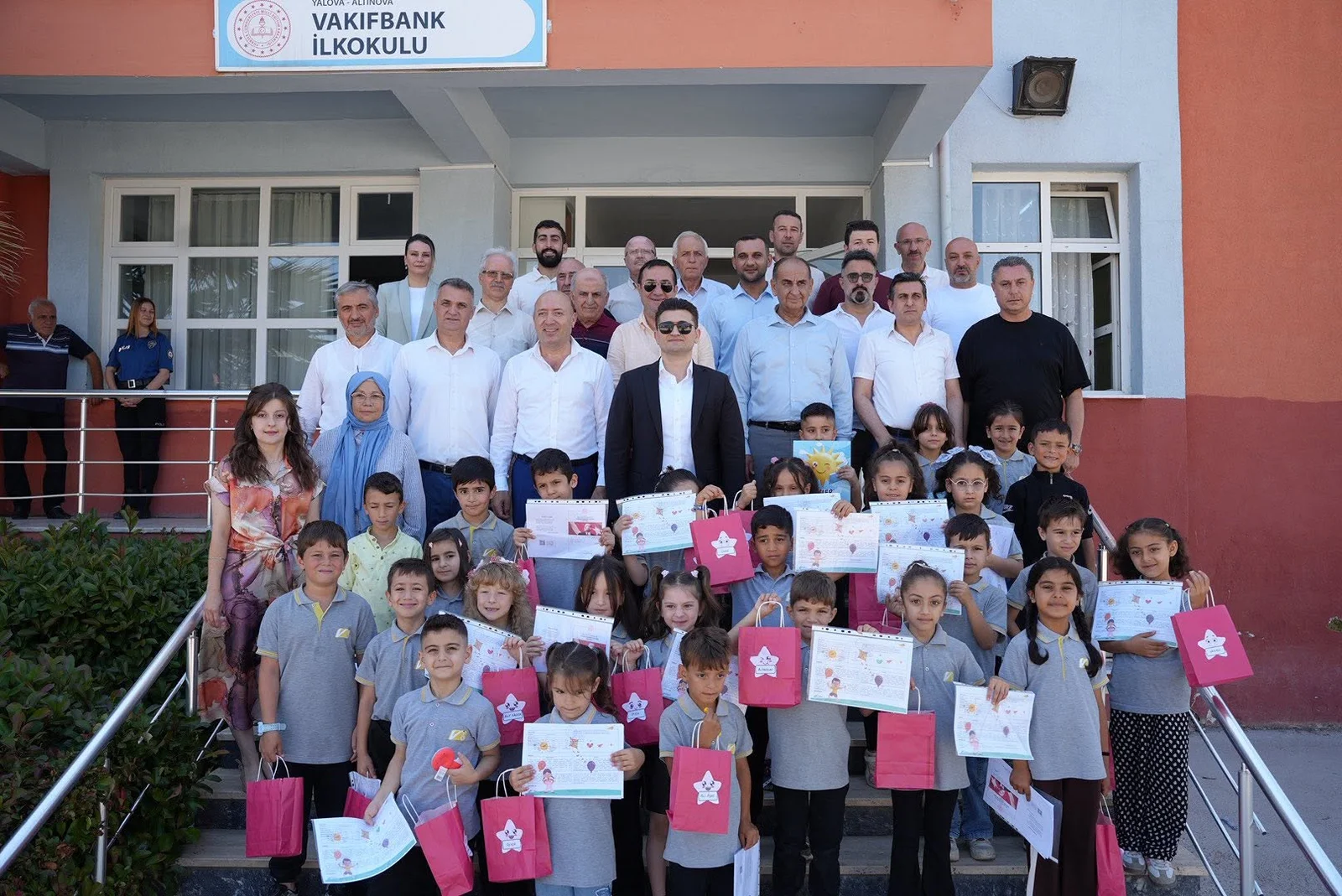 ALTINOVA’DA KARNE SEVİNCİ YAŞANDI