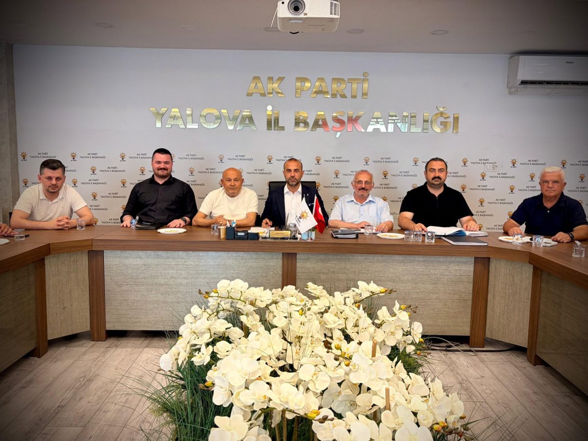 GÜÇLÜ:“YALOVA’NIN HER NOKTASINA EŞİT HİZMET GÖTÜRMEYE DEVAM EDECEĞİZ” 2 GÜÇLÜ:“YALOVA’NIN HER NOKTASINA EŞİT HİZMET GÖTÜRMEYE DEVAM EDECEĞİZ”