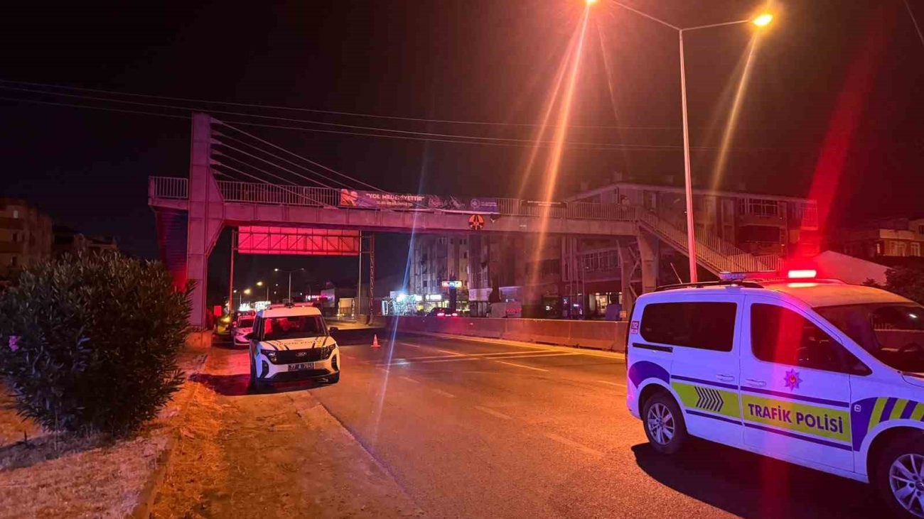 YALOVA'DA YOLUN KARŞISINA GEÇMEYE ÇALIŞAN 41 YAŞINDAKİ YAYA HAYATINI KAYBETTİ!