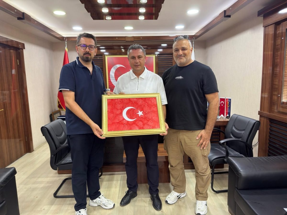DERNEK BAŞKANI ÖZGÜNEŞ'TEN, BAŞKAN ÇİTİL'E ZİYARET 2 DERNEK BAŞKANI ÖZGÜNEŞ'TEN, BAŞKAN ÇİTİL'E ZİYARET