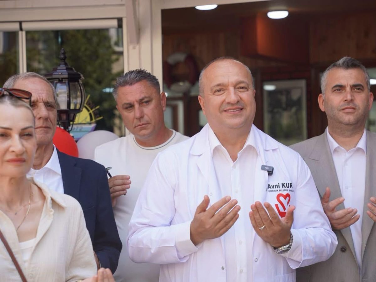 ÇINARCIK'TA KENT LOKANTASI KAPILARINI AÇTI! 4 ÇINARCIK'TA KENT LOKANTASI KAPILARINI AÇTI!