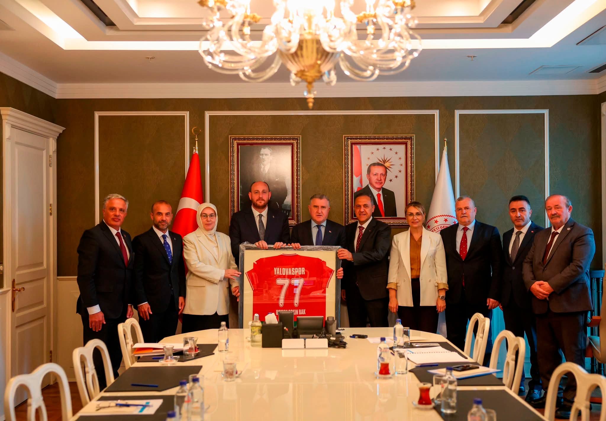 BAKAN BAK İLE YALOVA ZİRVESİ.. YALOVA HEYETİ BAKAN BAK’I ZİYARET ETTİ