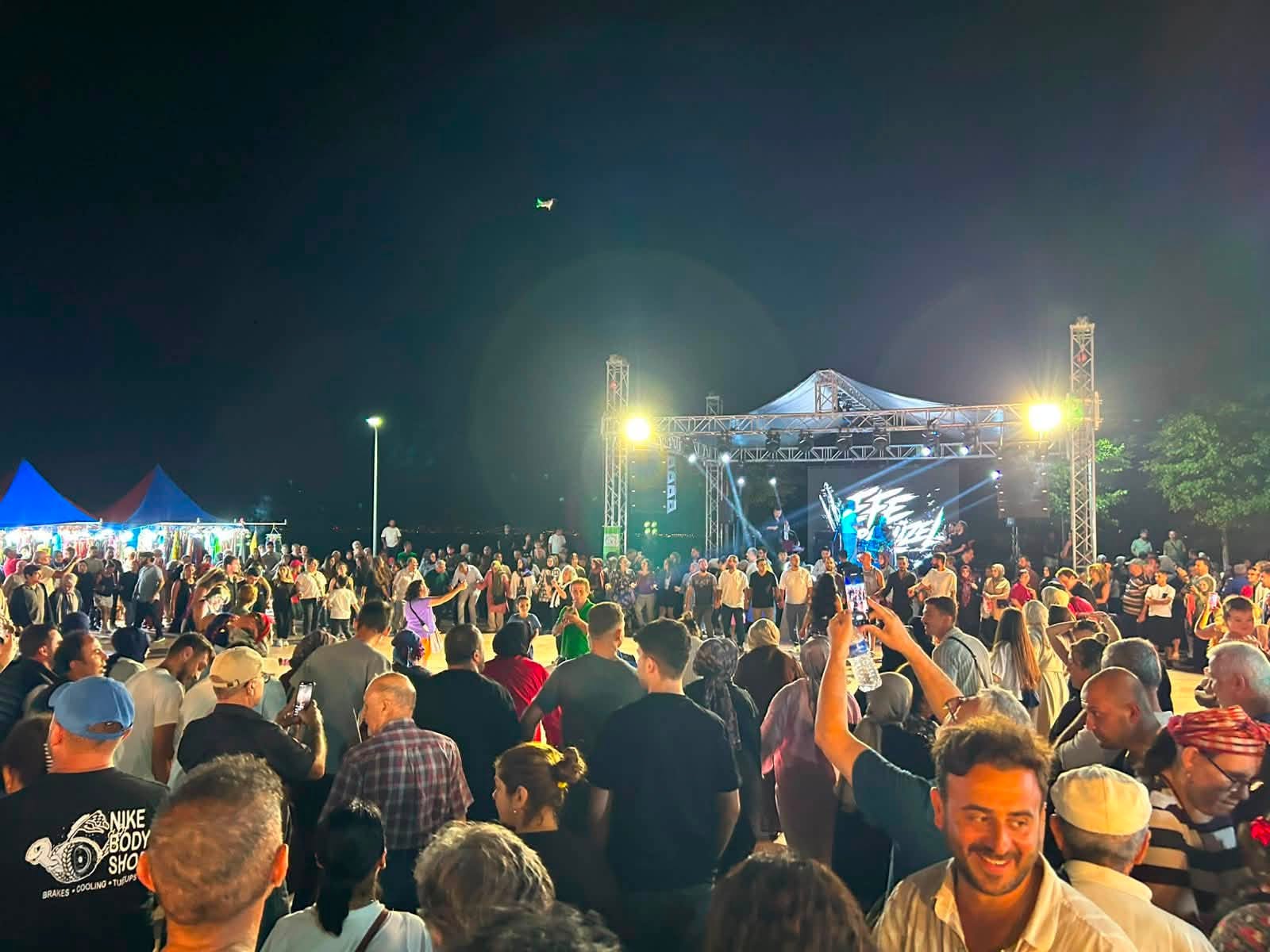 ÇINARCIK HAMSİ FESİVALİ’NDE 4 TON HAMSİ İKRAM EDİLDİ