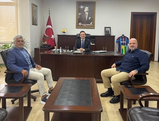 İŞ ADAMI ATASEVEN’DEN, KAYMAKAM BAYRAM’A ZİYARET