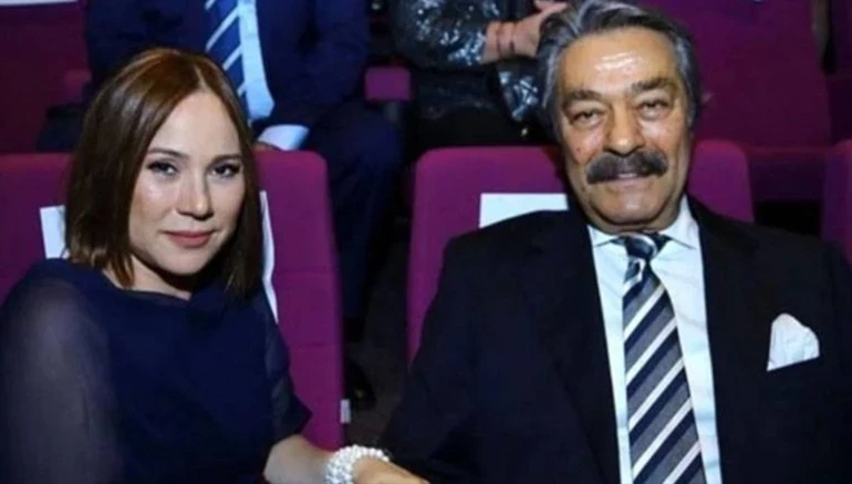 KADİR İNANIR’IN HAYAT ARKADAŞI JÜLİDE KURAL’IN KARAMÜRSEL HİKAYESİ.. 3 KADİR İNANIR’IN HAYAT ARKADAŞI JÜLİDE KURAL’IN KARAMÜRSEL HİKAYESİ..