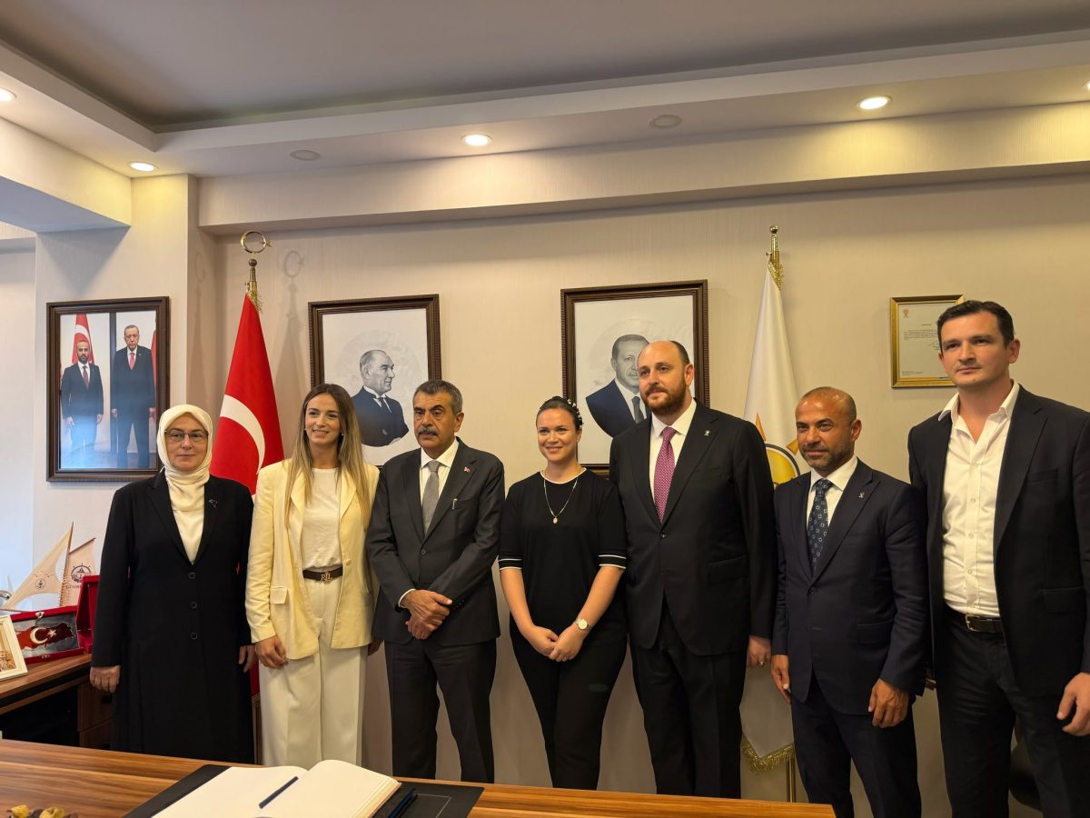 ARDIÇ OKULLARI KURUCULARI, BAKAN TEKİN İLE YALOVA’DA EĞİTİM GÜNDEMİNİ DEĞERLENDİRDİ 2 ARDIÇ OKULLARI KURUCULARI, BAKAN TEKİN İLE YALOVA’DA EĞİTİM GÜNDEMİNİ DEĞERLENDİRDİ