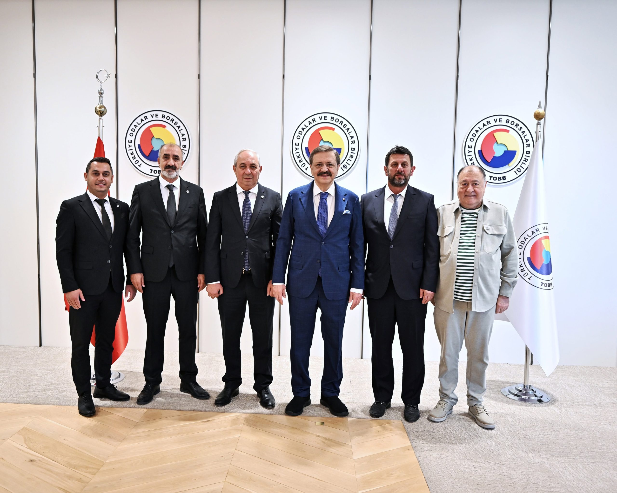 YTSO HEYETİNDEN, TOBB BAŞKANI HİSARCIKLIOĞLU’NA ZİYARET