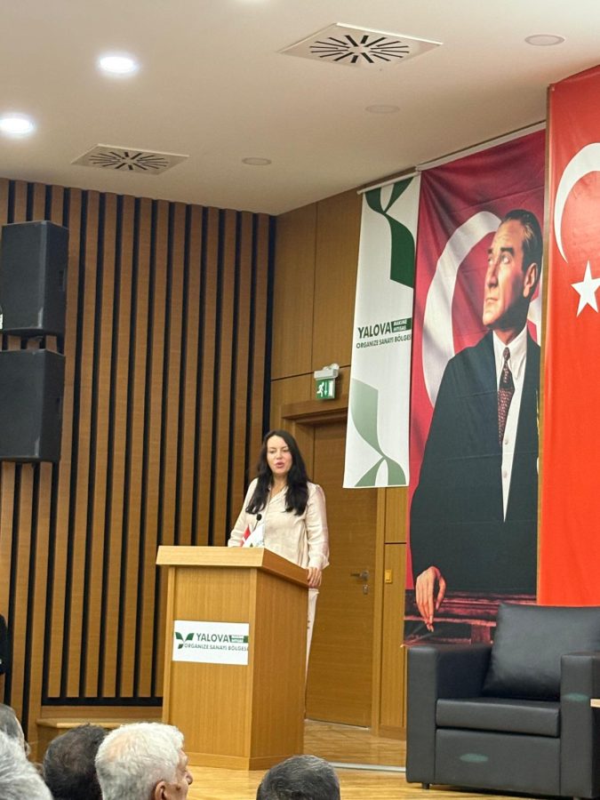 İŞ KADINI DANIŞMAN:“YALOVA’DA ÜRETEN VE İSTİHDAM SAĞLAYAN FİRMAYIZ” 2 İŞ KADINI DANIŞMAN:“YALOVA’DA ÜRETEN VE İSTİHDAM SAĞLAYAN FİRMAYIZ”