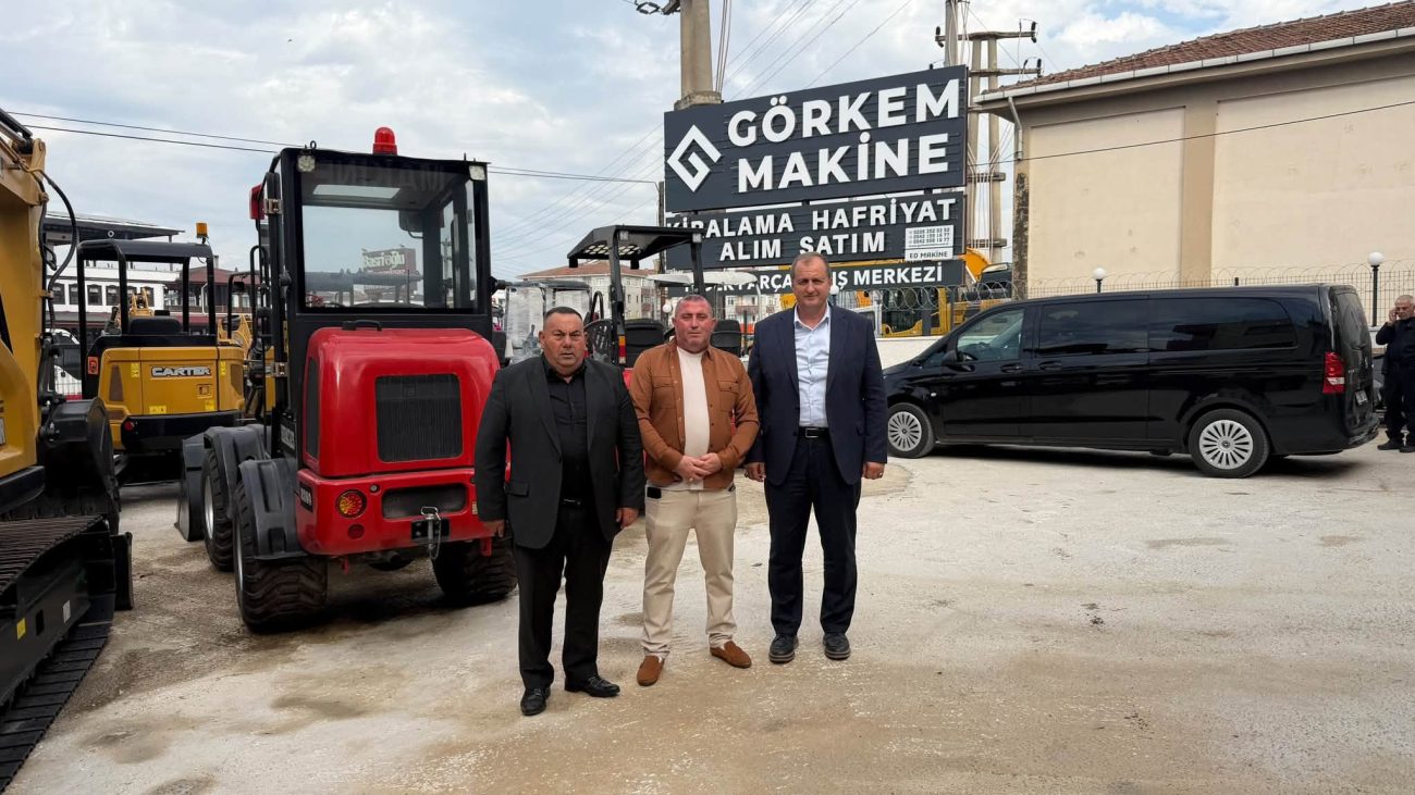 İZNİK BELEDİYE BAŞKANI USTA’DAN, GÖRKEM MAKİNE’YE ZİYARET 1 İZNİK BELEDİYE BAŞKANI USTA’DAN, GÖRKEM MAKİNE’YE ZİYARET